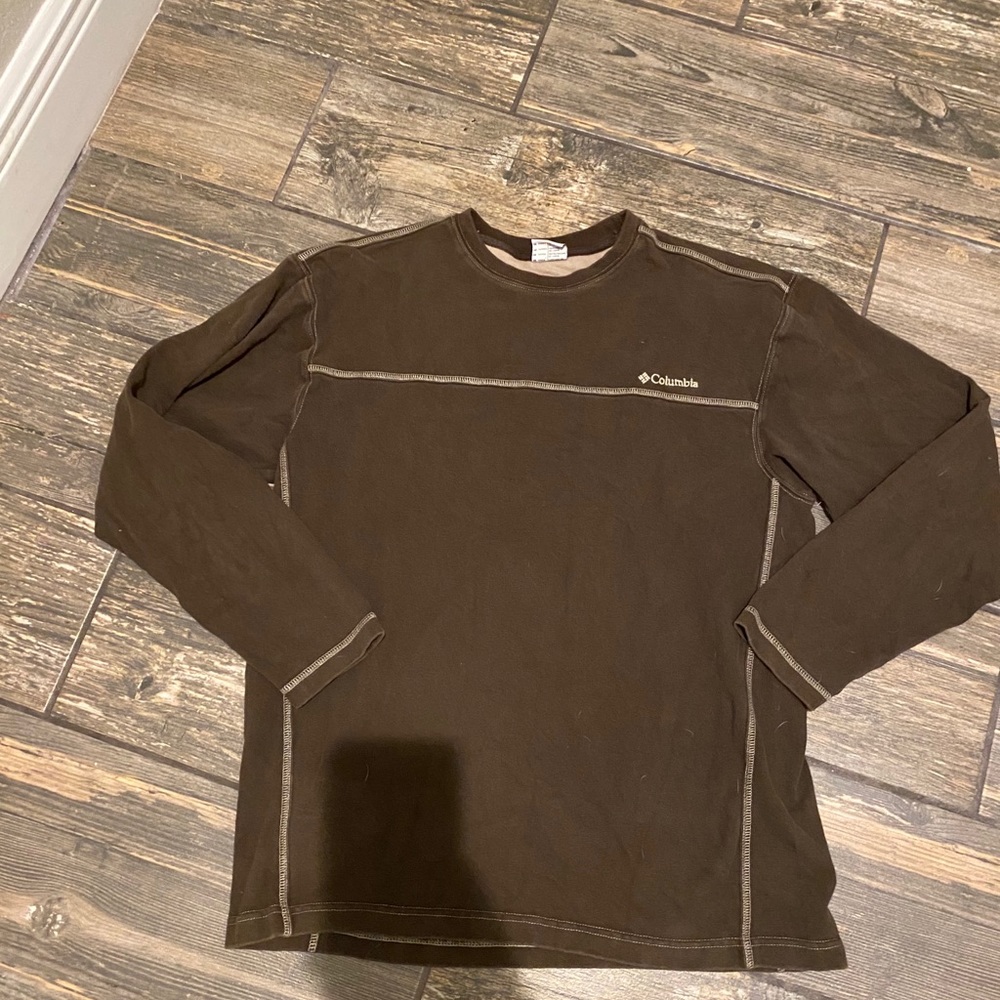 Columbia longsleeve shirt